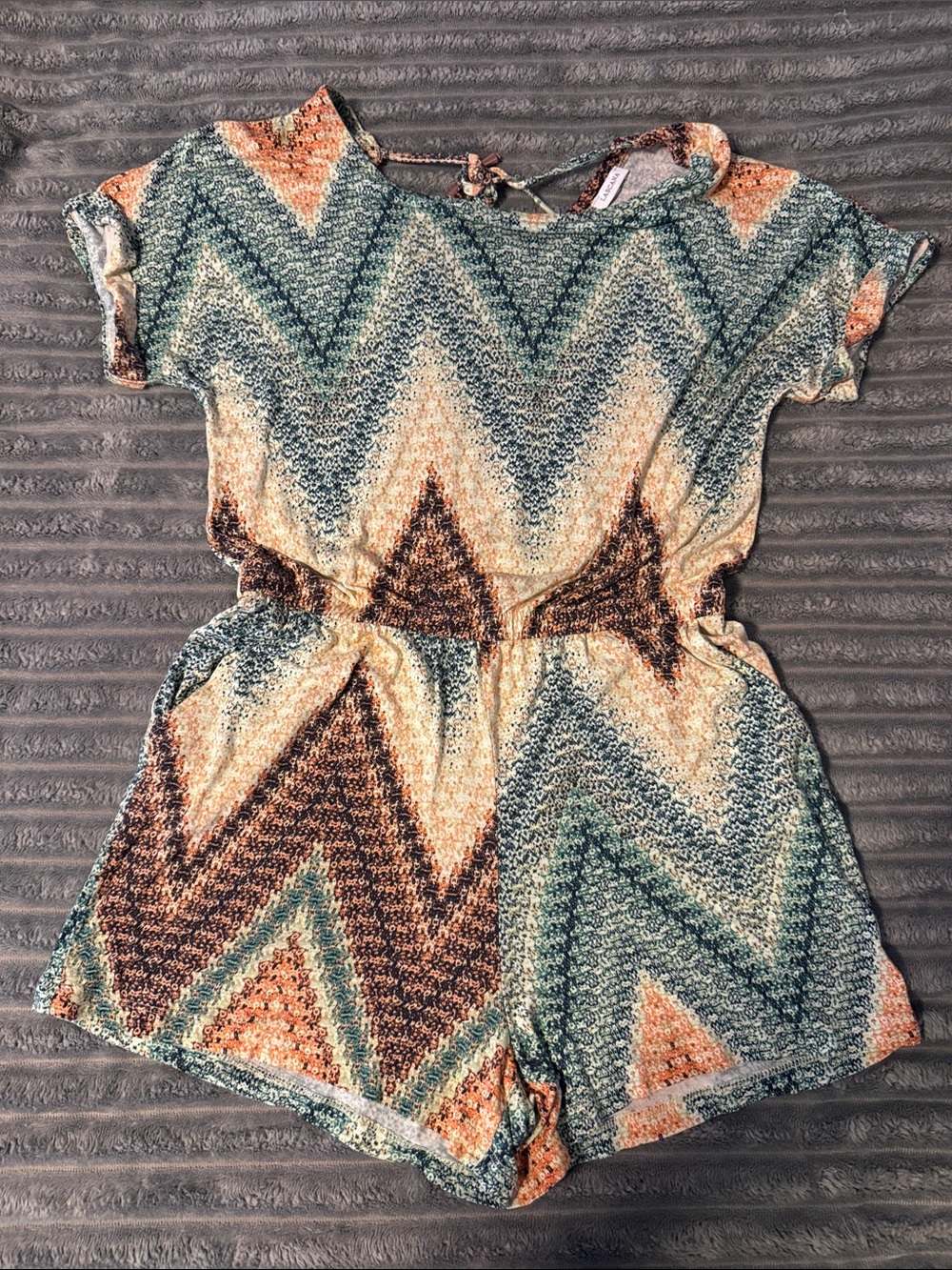 Women’s Chevron Print Short Sleeve Romper - Teal, Brown & Cream